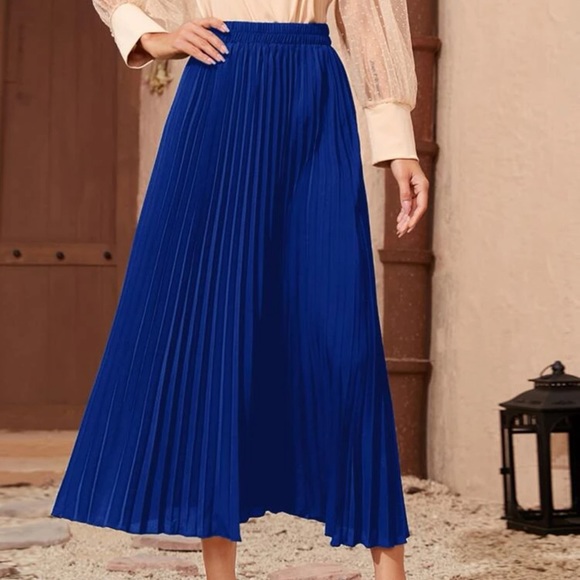 Minimalist preppy accordion pleated midi skirt black - Picture 4 of 6